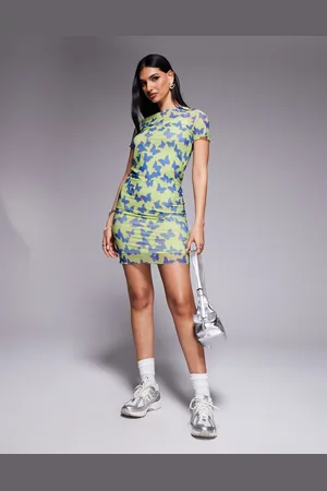 Hugo Blue – Kurzärmeliges Kleid aus Netzstoff in mit Schmetterlingsprint