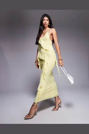 ASOS – Maxikleid aus Ausbrenner-Stoff in Buttergelb mit Rüschen und Riemchen-Design am Rücken