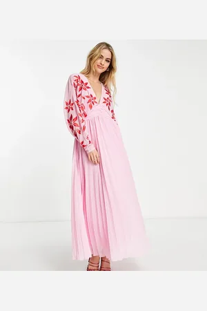 ASOS ASOS DESIGN Tall – Plissiertes Maxikleid in Rosa mit Fledermausärmeln, tiefem Ausschnitt und Stickerei