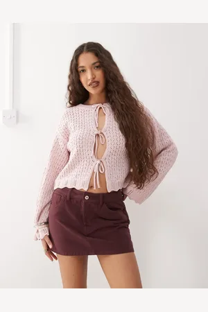 Reclaimed – Gehäkelte Strickjacke in Babyrosa mit gebundener Vorderseite