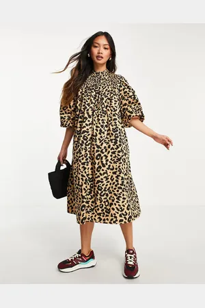 SELECTED Femme – Gerafftes Midikleid mit weiten Ärmeln und Leopardenmuster