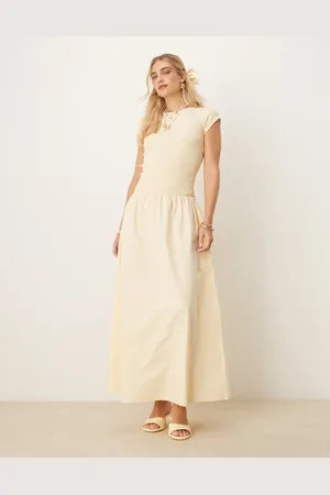 ASOS – Texturiertes Maxikleid aus Popelinemix in Buttermilchgelb mit tief angesetztem Saum und kurz angesetzten Ärmeln
