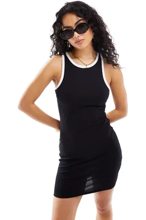 New Look – Minikleid mit Ringerrücken