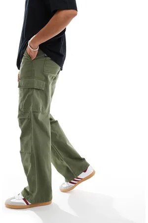 ASOS – Weite Cargohose in Khaki mit Kniefalten