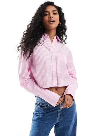 Bershka – Kastiges T-Shirt in gestreift mit breiten Manschetten