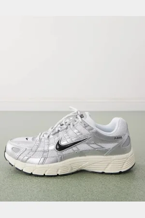 Nike – P-6000 – Unisex-Sneaker in Weiß und