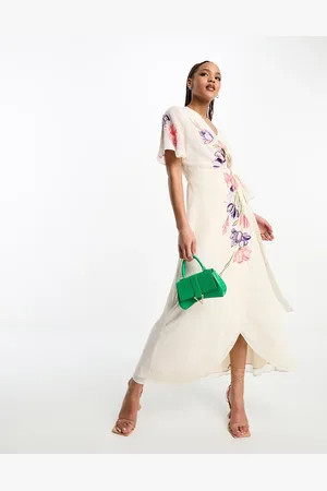 HOPE & IVY – Maxikleid in Elfenbein mit Blumenstickerei