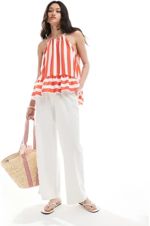 ASOS – Gestreiftes Neckholder-Camisole mit Schößchen