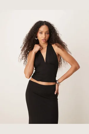 Gina Tricot – Figurbetontes, tief ausgeschnittenes Neckholder-Oberteil aus weichem Jersey in , Kombiteil