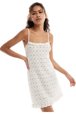 Miss Selfridge – Gehäkeltes Minikleid aus Jersey in Cremeweiß mit Babydoll-Design