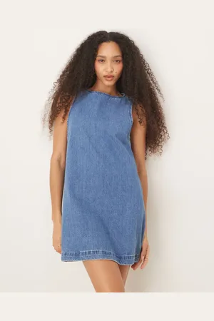 ASOS – Mini-Etuikleid aus Denim in mittelblauer Waschung