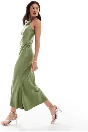 ASOS – Asymmetrisches Satin-Maxikleid in Khaki mit Ringer-Rücken