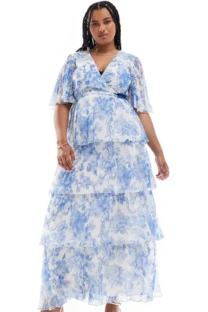ASOS ASOS DESIGN Curve – Exklusiv – Plissee-Maxikleid mit blauem Blumenmuster, Kimonoärmeln und Stufenrock