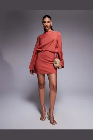 ASOS – Langärmliges Minikleid in Rost mit asymmetrischen Schnitt und Zierfalten an der Taille