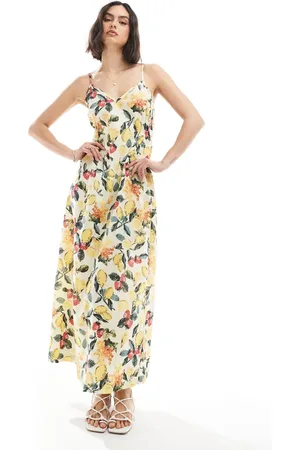 VERO MODA – Maxi-Trägerkleid mit sommerlichem Fruchtmuster