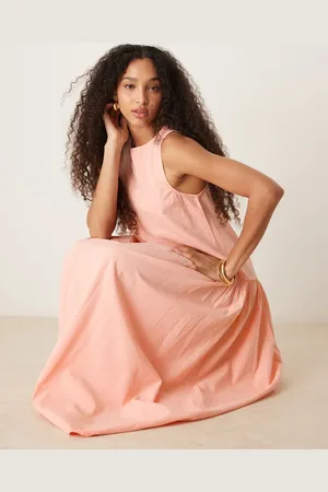 ASOS – Midi-Hängerkleid in Blushed Apricot mit tiefer Taille und U-Boot-Ausschnitt