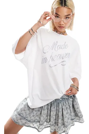 COLLUSION – Weißes Skater-T-Shirt im Oversize-Schnitt mit Strassverzierung