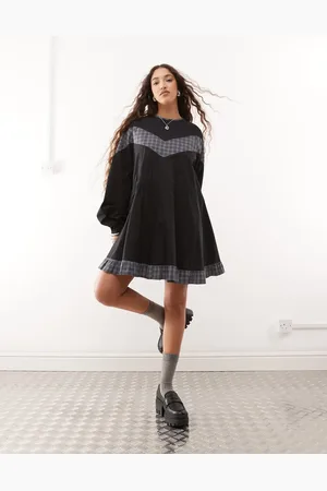 COLLUSION – Mini-Hängerkleid in Grau kariert