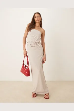 SNDYS – Trägerloses Maxikleid in Steinbeige mit geraffter Seite
