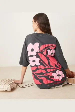 ASOS – Oversize-T-Shirt in verwaschenem Anthrazit mit floralem rosa Schaumprint