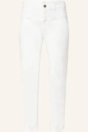 Closed Mom Jeans