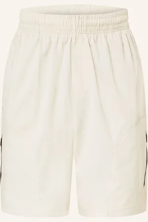 Under Armour Trainingsshorts Ua Unstoppable weiss