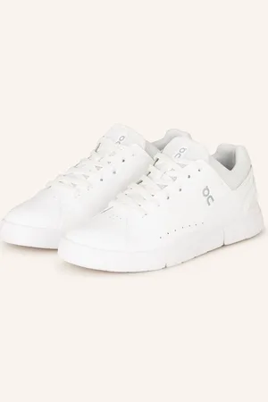On Running Sneaker The Roger Advantage
