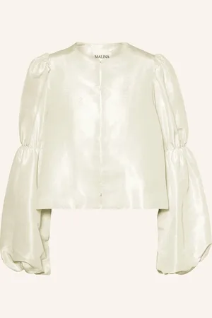 By Malina Jacke Zoey weiss
