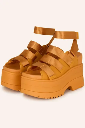 UGG Plateau-Sandalen Goldenrise