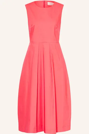 More Kleid rot
