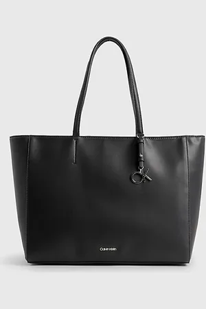 Calvin Klein Shopper