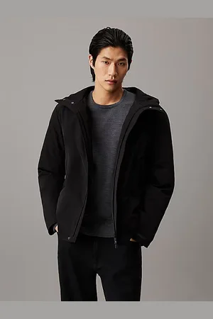 Calvin Klein Jacke mit Kapuze aus Funktionstwill