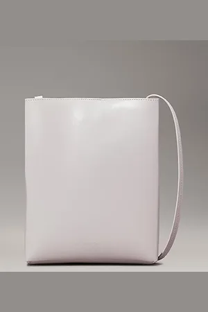 Calvin Klein Crossbody Bag aus Leder