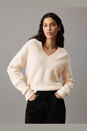 Calvin Klein Gerippter Bouclé-Pullover mit V-Ausschnitt