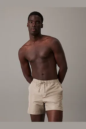 Calvin Klein Medium Badeshorts mit Tunnelzug – CK Refined