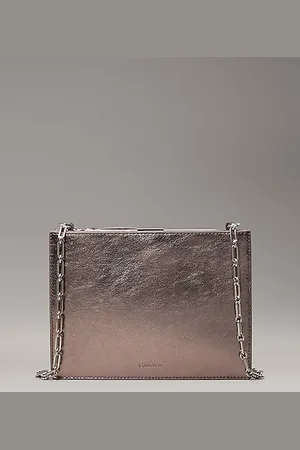 Calvin Klein Crossbody Bag im Metallic-Look