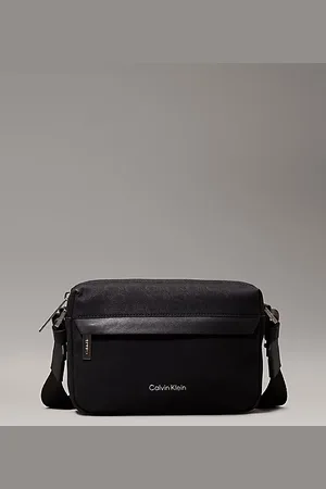 Calvin Klein Crossbody Bag mit Logo