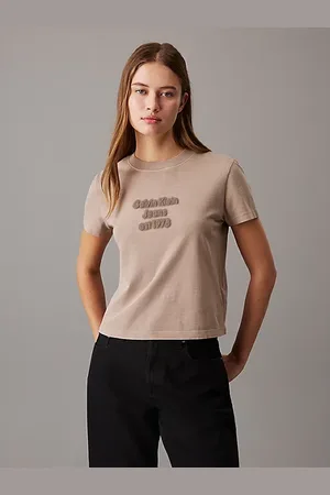 Calvin Klein Schmales, ausgewaschenes Logo-T-Shirt