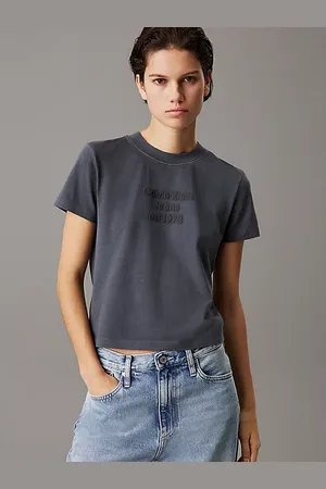 Calvin Klein Schmales, ausgewaschenes Logo-T-Shirt