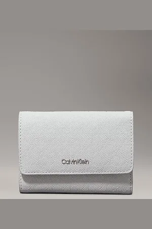 Calvin Klein Kleines dreifach faltbares Logo-Portemonnaie