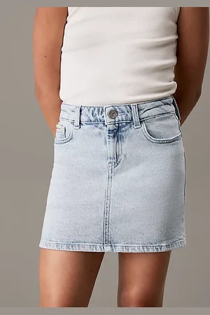 Calvin Klein Ausgestellter Denim-Minirock