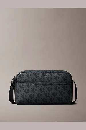 Calvin Klein Crossbody Camera Bag mit Logo