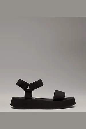 Calvin Klein Plateau-Sandalen aus Canvas