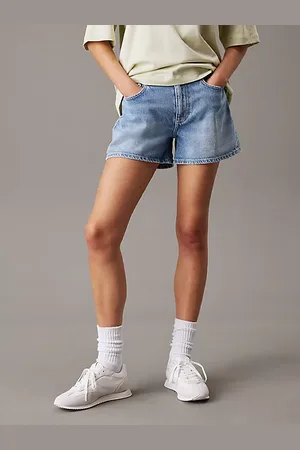Calvin Klein Mom-Shorts aus