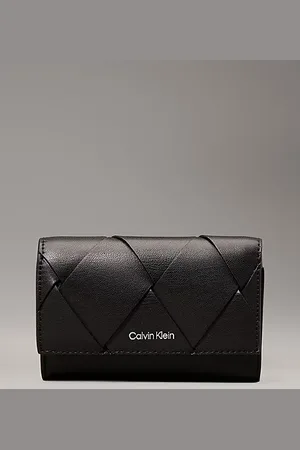 Calvin Klein Dreifach faltbares, gewebtes RFID-Portemonnaie