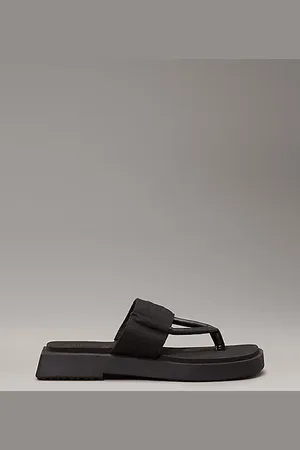 Calvin Klein Quadratische Plateau-Sandalen aus Canvas