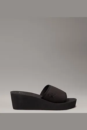 Calvin Klein Plateau-Slippers aus Canvas mit Keilabsatz