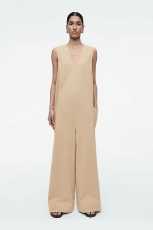 COS Oversized-Jumpsuit Mit V-Ausschnitt