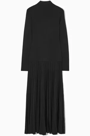COS Plissiertes Strick-Maxikleid Mit Rollkragen