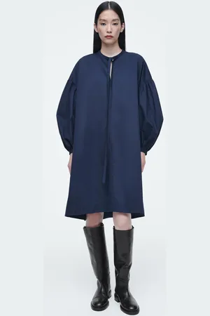 COS Kleid Mit Raffung Und Bindedetails